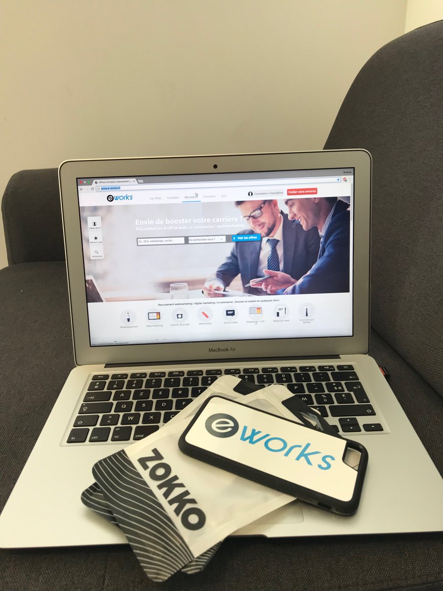 EworksFR's tweet photo. [Alerte Concours]🎁

RT + Follow @EworksFR pour tenter de gagner 2 coques IPhone 7 !📱📱
Merci à @ZokkoFR pour cette édition spéciale E-Works😍 https://t.co/VmUGDsOh17