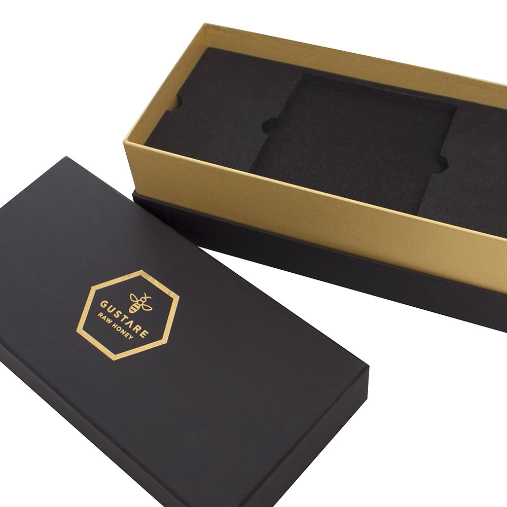 paperbagsuk's tweet photo. A stunning shoulder box for product packaging #preciouspackaging
Get inspired here: https://t.co/WBLQ36tQF0 https://t.co/TldI0Pn4Vf