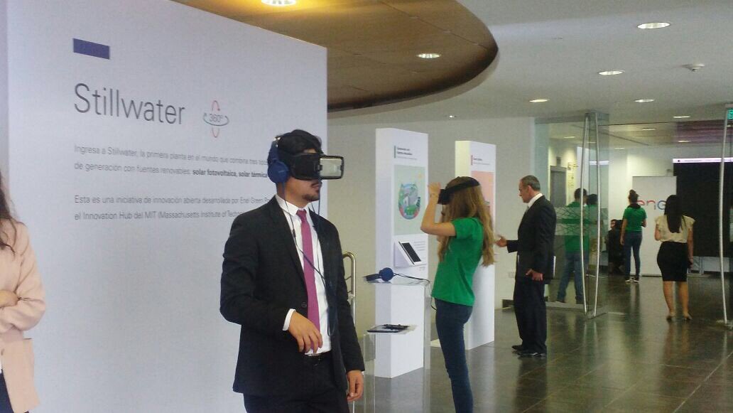 alvarobendrell's tweet photo. Viajando por la planta 3 veces renovables de @EnelGroup #StillWater. Se hizo posible gracias a #InnovacionAbierta con @MIT #AbreElFuturo https://t.co/9PXiMqHKDx