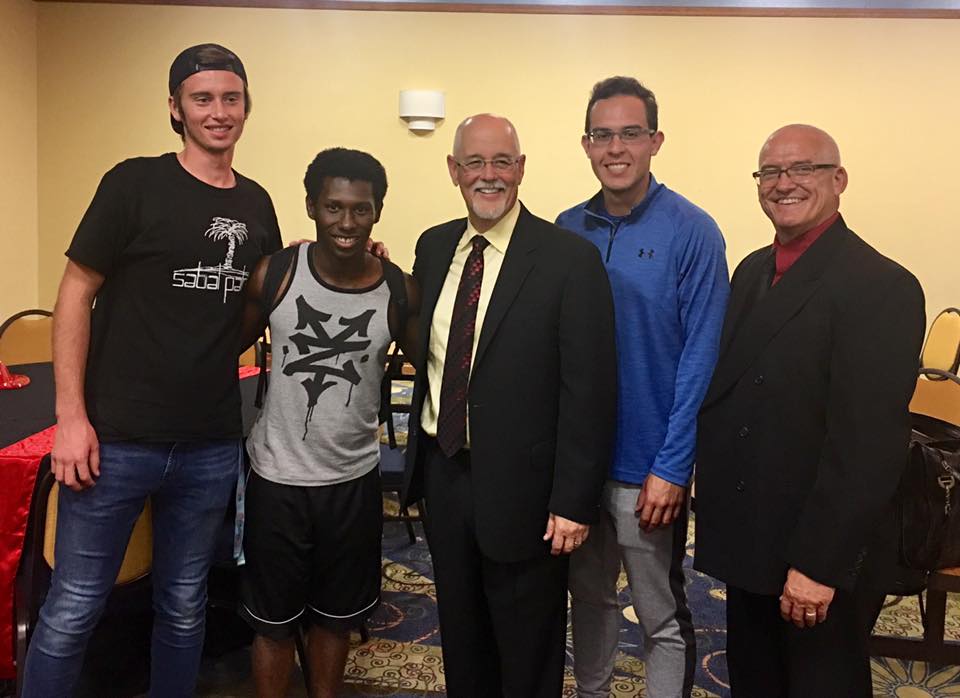 FRLAnews's tweet photo. Thanks Chairman @DonMFox, for meeting w/ #FRLALee & #FRLAParadiseCoast Chapters & @fgcu hospitality students! https://t.co/GuscW7E4fE https://t.co/nwCcWtlm6d