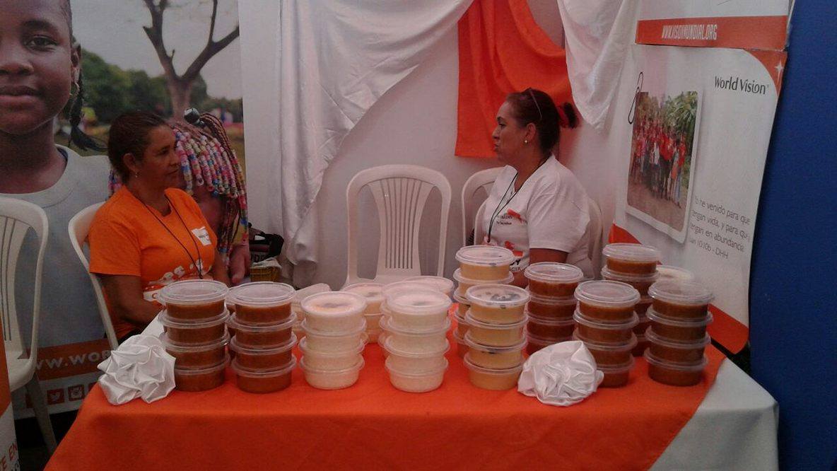 WorldVisionCO's tweet photo. 25 madres emprendedoras, líderes en sus comunidades, hacen parte de #CaliInnova. Con sus emprendimientos brindan ayuda a muchas familias. https://t.co/SZVrTM4IFd