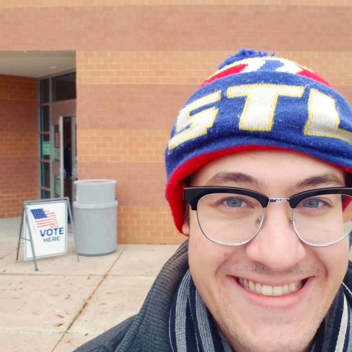 73_Carondelet's tweet photo. Good morning 2nd Ward! Lotsa of #NoOnPropP voters already, but make sure you vote!! If you need a ride to the polls: 314-328-6041 https://t.co/0GFsjkegME