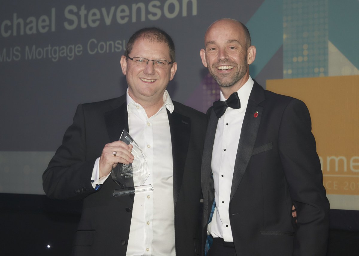 WeAreSesame's tweet photo. Michael Stevenson from @MJSMortgages won the Business Principal of Year: England #WeAreSesame Conference 2017 https://t.co/tqvz9GpYwW