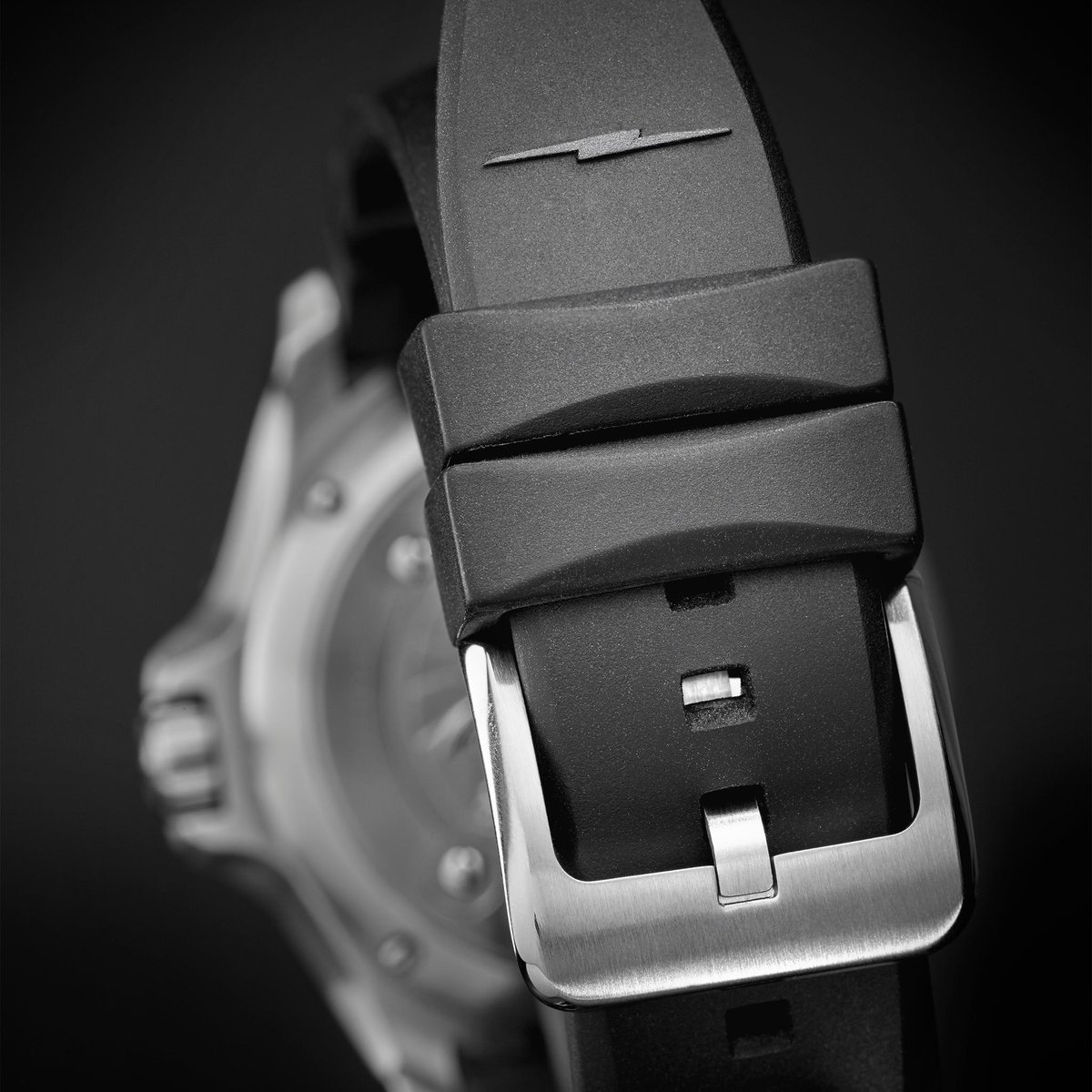Introducing the Lake Erie Monster, our first ever timepiece to use an automatic movement. #ShinolaMonster bit.ly/2hhC5yO