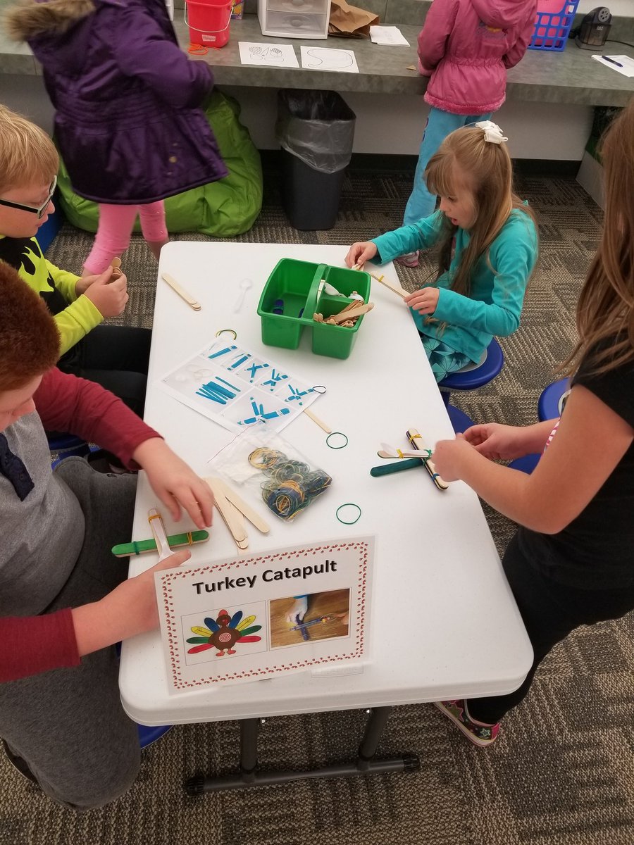 AmberConley88's tweet photo. Using our engineering skills to build candy corn catapults! We might need work on that aiming though.😁  #makerspace #stcr13  @STCElementary https://t.co/kXz188cJVG