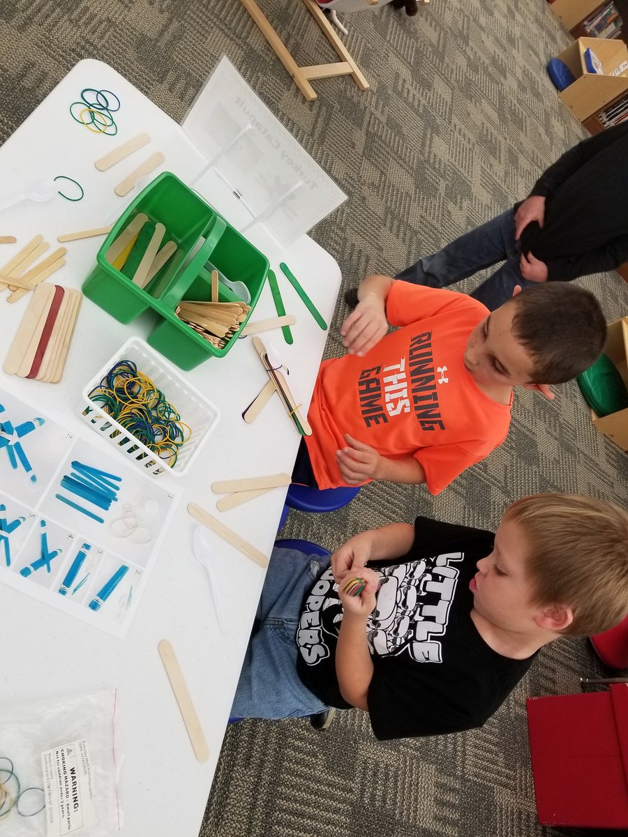AmberConley88's tweet photo. Using our engineering skills to build candy corn catapults! We might need work on that aiming though.😁  #makerspace #stcr13  @STCElementary https://t.co/kXz188cJVG