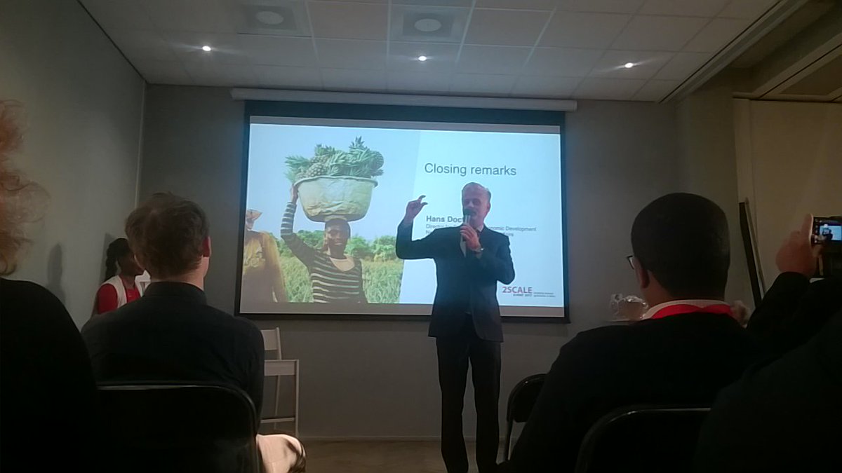 Sedjronovation's tweet photo. #2SCALE2017 Hans Docter @DutchMFA and small holder are not that different not only in the gesture: Promote growth opportunities #a2f #gender https://t.co/f1ueCvME30