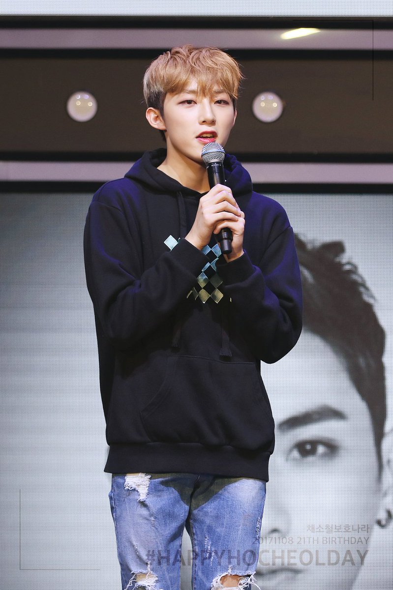 19971108_net's tweet photo. 호철아 너는 항상 빛나는 별이야✨ 
#HAPPYHOCHEOLDAY
#우리의_비타민_호철아_생일축하해
#호철 #채호철 #소년24 #BOYS24 https://t.co/s5xvTRsvtD