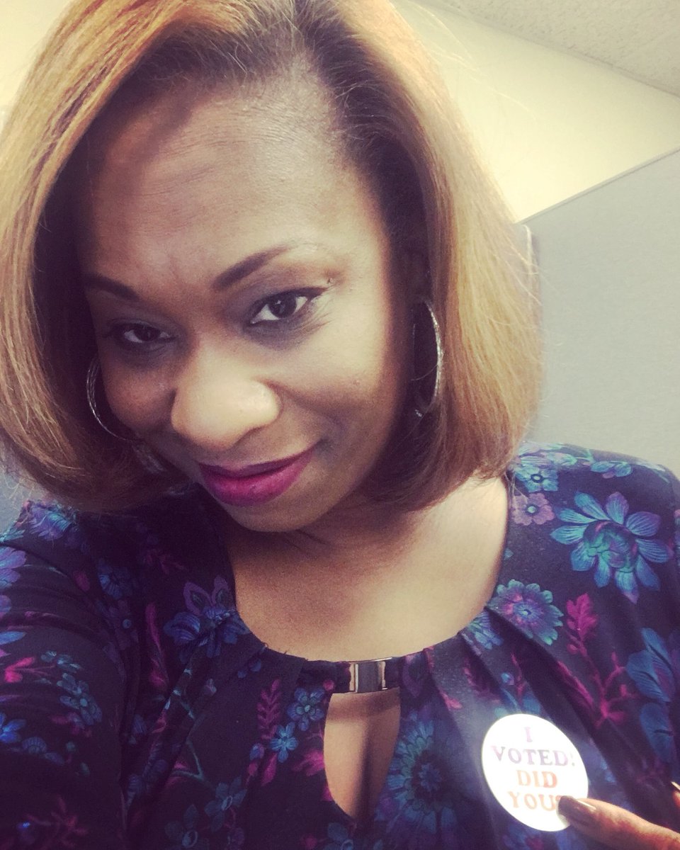 VibrantC08's tweet photo. I voted today! Hope you did too! #bethevoice #prettygirlsvote #rockthevote #electionday https://t.co/tlxA1KYrT9