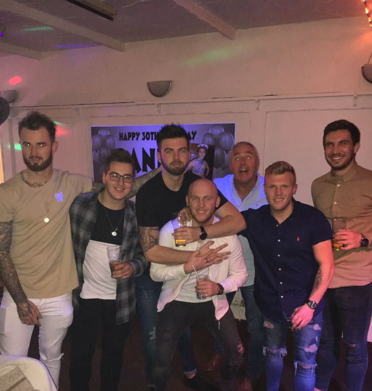 SamRodon's tweet photo. Surprise birthday #mukkas👑 https://t.co/xxc1BWCCup