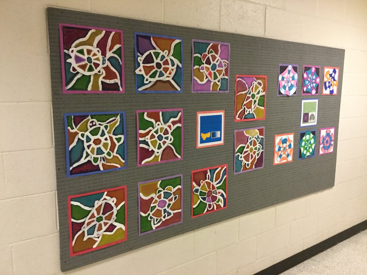 CBmwestART's tweet photo. Our students at @CBKutzElem make our hallways beautiful!! @CBSDart #CBSDart #arteducation https://t.co/P96YXMiHUM