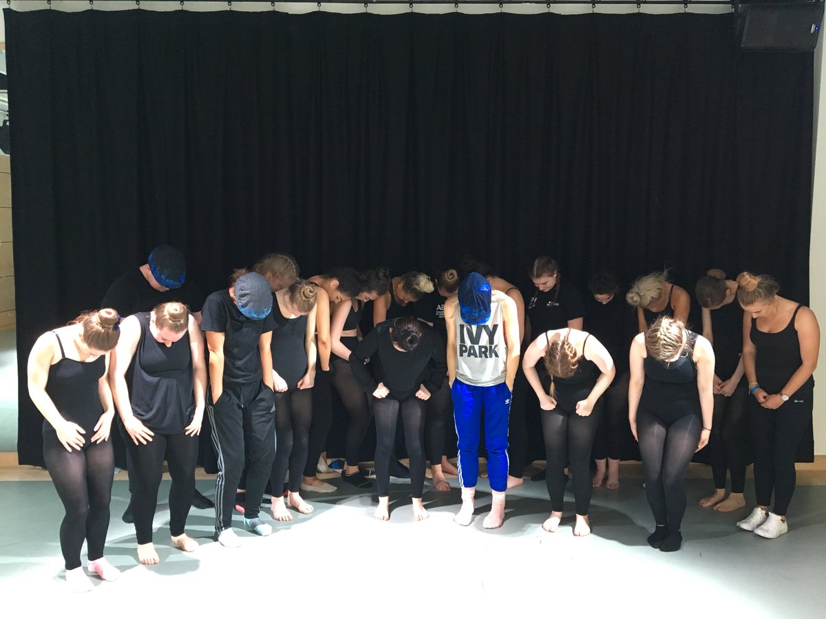 abbottdance's tweet photo. Amazing day working with these great dancers @sunderlandcol @sunstages #gadgies #curtainraiser catch Launch Day 15th Nov @sunderlandcol https://t.co/4bRAGyorCa