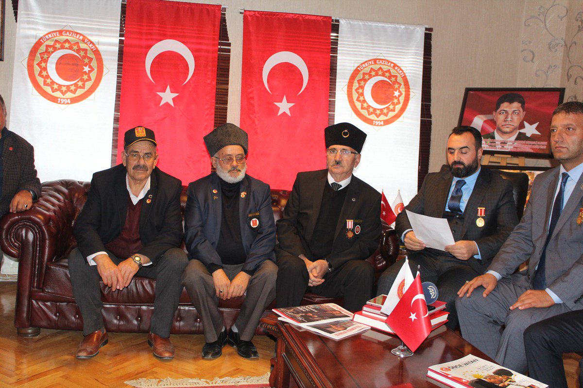 GazilerVakfi's tweet photo. Gazilerimizin kırılan gururunun telefasi yok,ancak bir nebzede olsa bu alçakların haderinin bildirilmesi bütün gazilerimizin tek temennisidr https://t.co/CBP9wAlICK