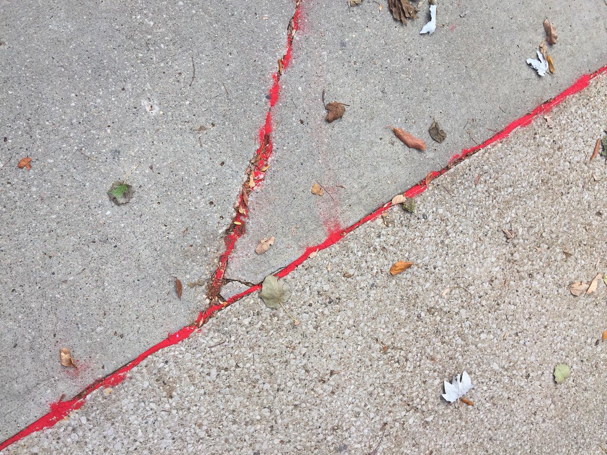 MsEWhitehead's tweet photo. See them. Help them. Be alert, be aware. Make a difference. Help victims of trafficking. #RedSandProject #fdtaht https://t.co/DBI44y883Z