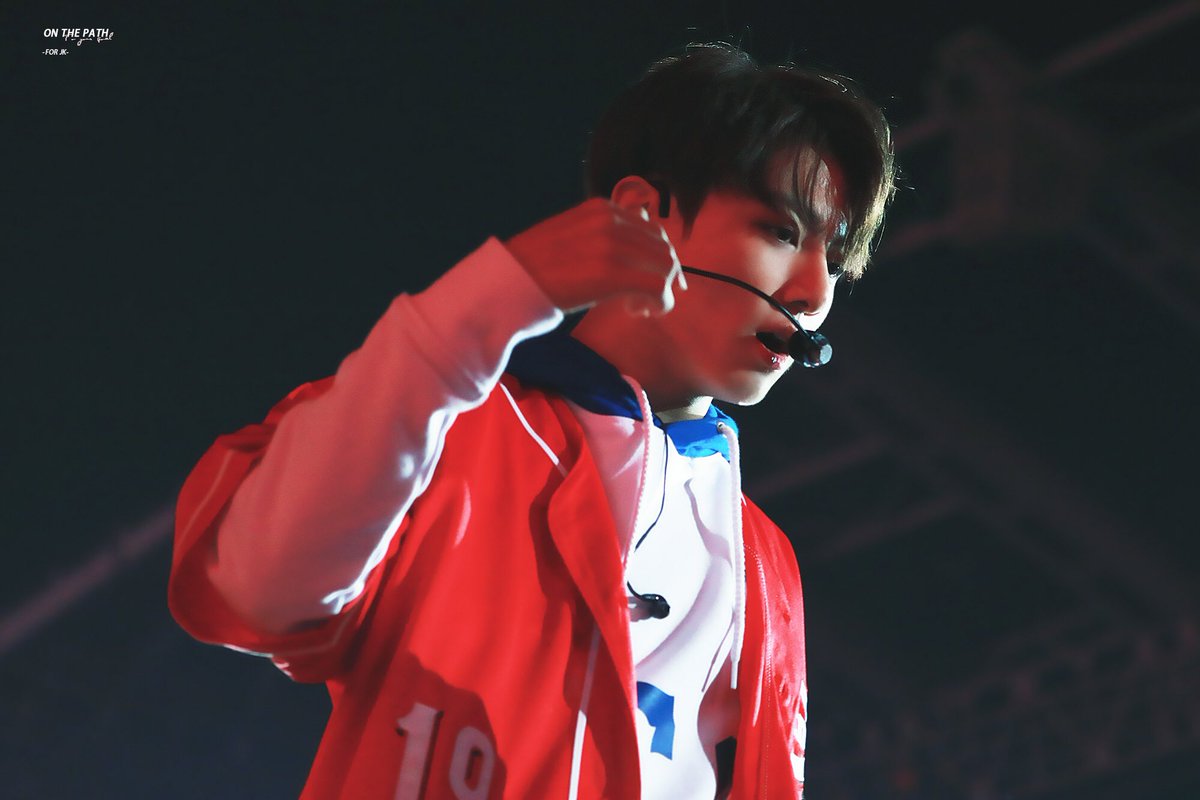 onthepath_97's tweet photo. #방탄소년단 #전정국 #정국 
#JUNGKOOK #BTS
170925 🌟
@BTS_twt https://t.co/nHAzKwLGCk