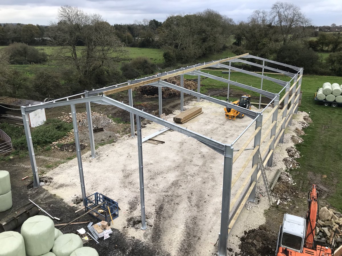 ashburnkei's tweet photo. Started yesterday putting new calf barn up https://t.co/cGDoBHPHc0