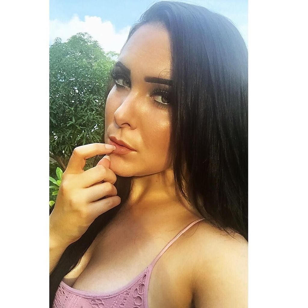 Caijamesbeauty's tweet photo. 💋💋💋 🌸C A I  J A M E S • B E A U T Y 🌸
.
.
.

#caijamesbeauty #followmylife #caitlynwhitemua #miamimua #mua #miamid… https://t.co/11PTgTbBhm https://t.co/RJcOUHgOdF