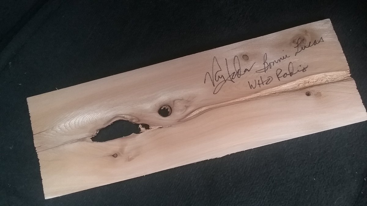 Thanks <a href="/vanandbonnieWHO/">Van and Bonnie</a> for today's chat about <a href="/ChuckLongIowa/">Chuck Long</a> Destined for Greatness book; awesome parting gift too! #greatness16 <a href="/WHORadio/">NEWSRADIO 1040 WHO</a>