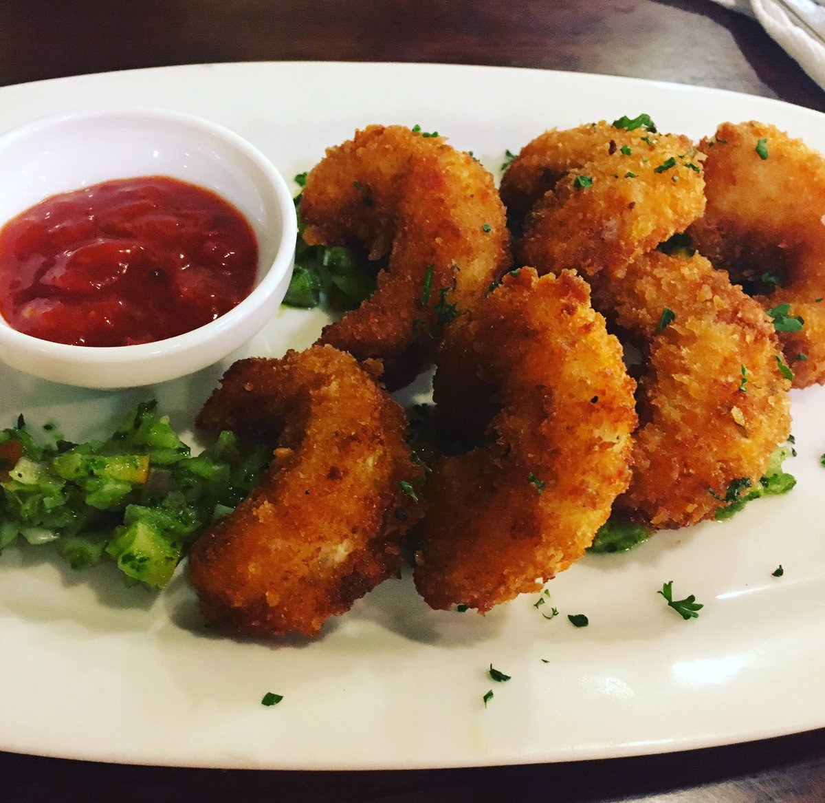 nirmalavirgo's tweet photo. Some crispy shrimps made my evening ... #foodie #mumbaidiaries #lovetoeat #multipleshadesoflife #seafood https://t.co/Q4peVm6BYQ
