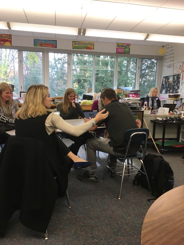 cantonprincipal's tweet photo. Adding knowledge of twitter during canton PD https://t.co/JOtupoVGKu