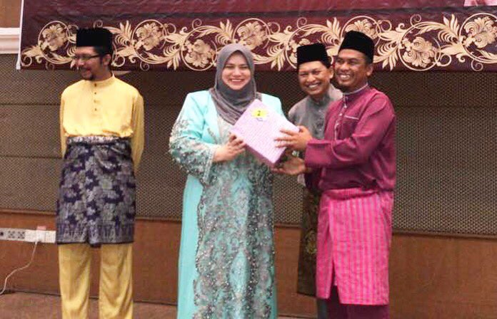 Rosnah_ARS's tweet photo. Menghadiri Majlis Makan Malam PERKOBF Malaysia bertempat di Dewan Bahasa dan Pustaka Malaysia malam ini @PetraJayaMP @MOWorks @RakanKKR https://t.co/voKqzoB92Y