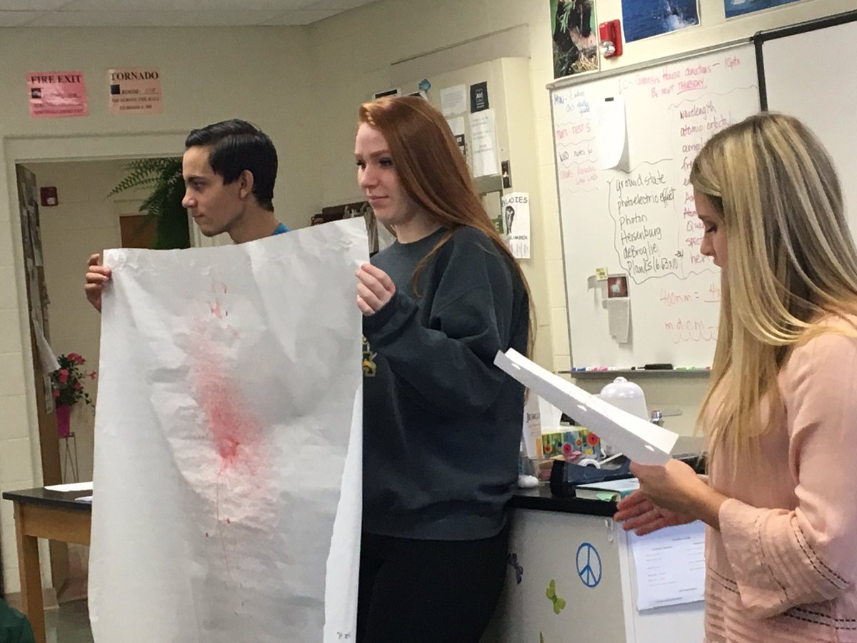 MalobabicKim's tweet photo. Student presentations. High velocity blood spatter! #forensicsrocks https://t.co/KUIa2yCU98