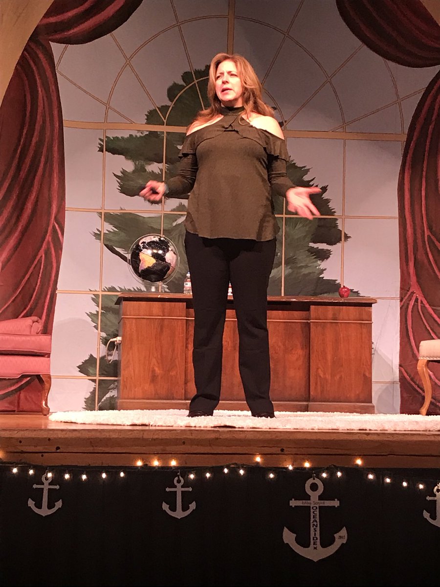 DianeProvvido's tweet photo. “Take risks &amp; find your why!” You are AWESOME @OAmilhus #OceansideX https://t.co/utiqHgWxau
