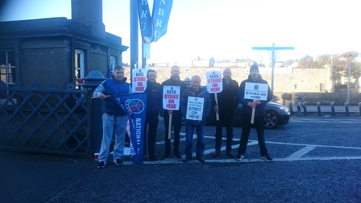 NBRU_DUBLIN's tweet photo. #RailStrikes NBRU workers standing strong on the picket line around the country. Record profits at Irish Rail but no pay rise in 10 years. https://t.co/vjbU3DDoiZ
