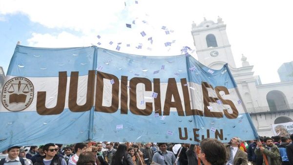 teleSURtv's tweet image. #Argentina | Gremio de judiciales convoca a paro ante reforma laboral bit.ly/2hQgTgq
