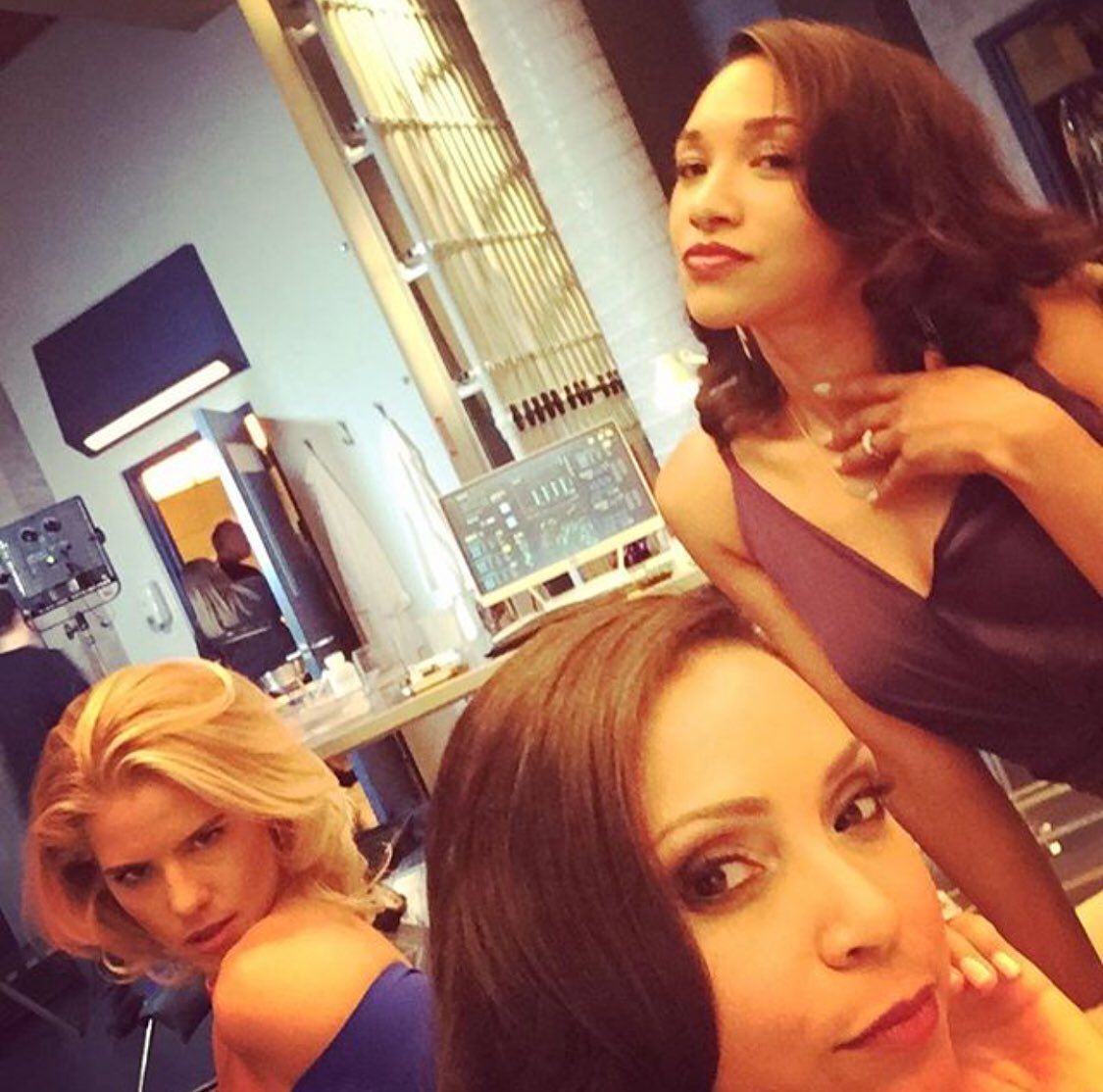 candicepatton's tweet photo. Engaged and ready to rage. 💍😝#FLASH tonight https://t.co/fWp0VgxgAe