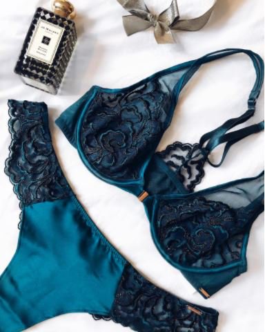 BouxAvenue's tweet photo. Sparkle in style this season in our new Eliza bra - a must-have on any wishlist! 💫 Love Miss B x  #bouxavenue #lingerie #christmas https://t.co/JgTNK8bzmR https://t.co/vM0gAwZFlw