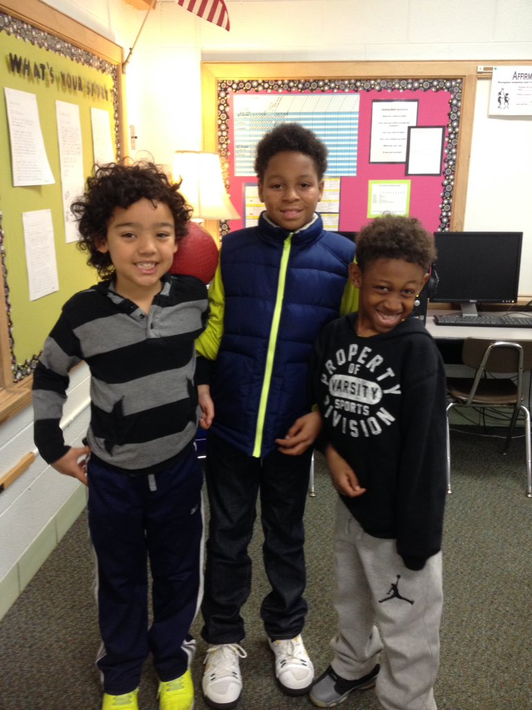 Csdmryan's tweet photo. Collaboration with another class to create skits w/ character trait message #collaboration #rberoadrunner #Center58 https://t.co/hThJXGzDoH