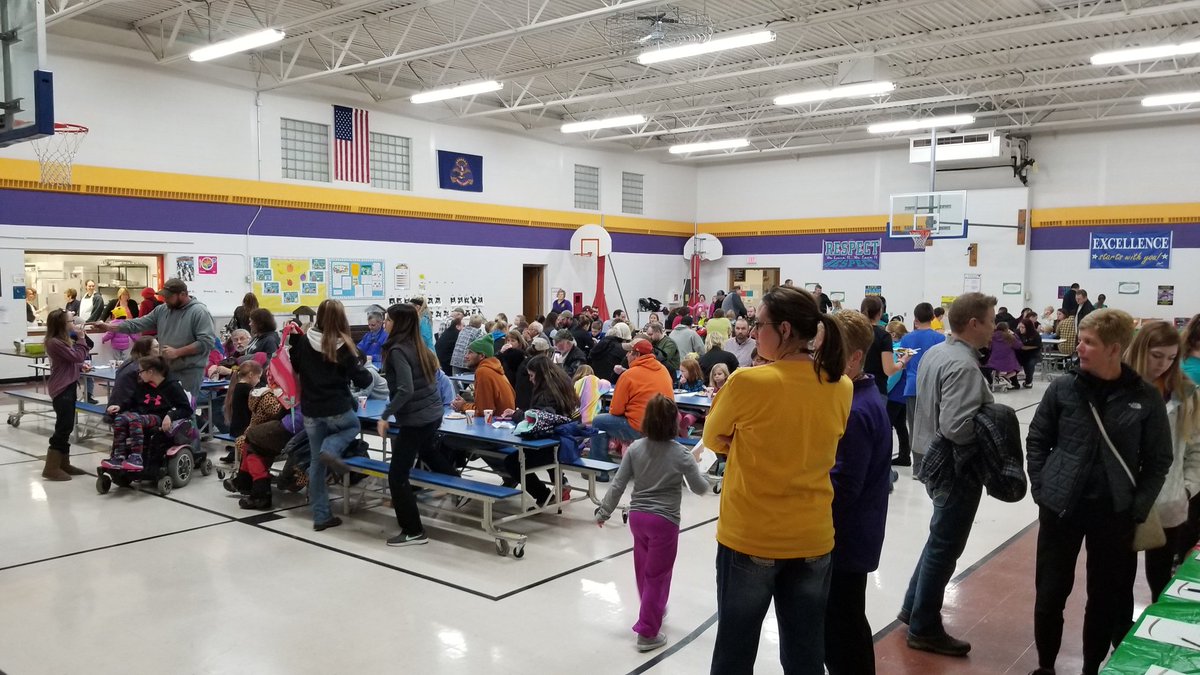 Great turnout for Italian Night at Gussner. A big thank you to our outstanding PTO, Gussner familes and staff for a great night! #family