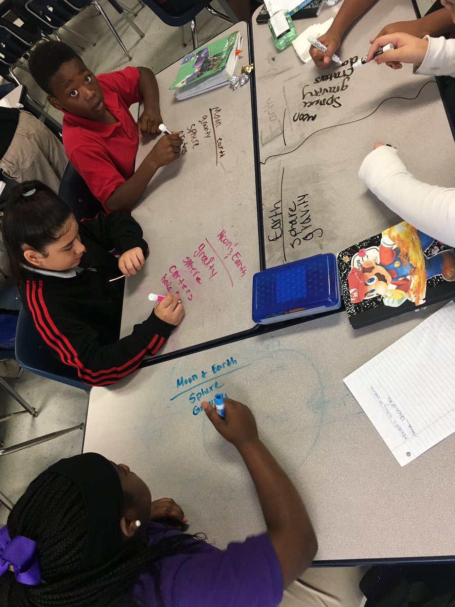 KJOsborn3's tweet image. There’s a friendly competition going on in #OsbornsOcean ☺️ #SunEarthMoon #ComparingandContrasting #TeamWorkMakestheDreamWork @STARS_902