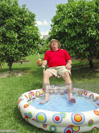 djboderflai's tweet photo. You're going to have another opportunity to make it right, THIS WEEKEND and here are a couple of images of the idea I have... feel free to copy it! #fmultrastereo #djboderflai #kiddiepool #summer #sun #backyard https://t.co/TQ9LdHGIbF