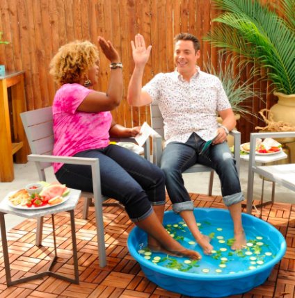 djboderflai's tweet photo. You're going to have another opportunity to make it right, THIS WEEKEND and here are a couple of images of the idea I have... feel free to copy it! #fmultrastereo #djboderflai #kiddiepool #summer #sun #backyard https://t.co/TQ9LdHGIbF