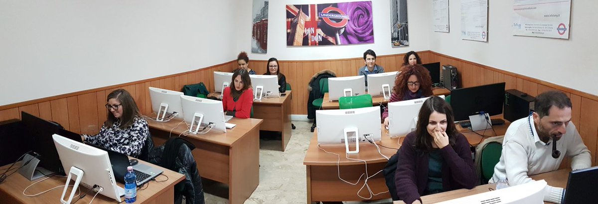 il_easyenglish's tweet photo. i ragazzi del corso di #GraphicDesign all'opera
#meetinfolang #notonlyenglish #forfree https://t.co/E0Z5G7tZhx
