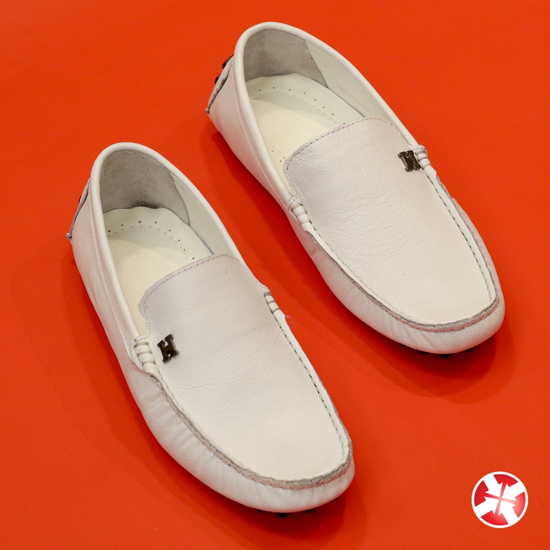 MetrocentroNic's tweet photo. Porque la elegancia radica en los simples detalles. Descubre tu propio estilo en #GrandStores https://t.co/H5km0jvonJ