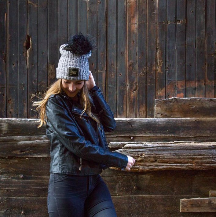 It's #TreatYourselfTuesday and there's no better way to get ready for winter than with a new release-- Gold Foil Pom Beanies! #VTLYM