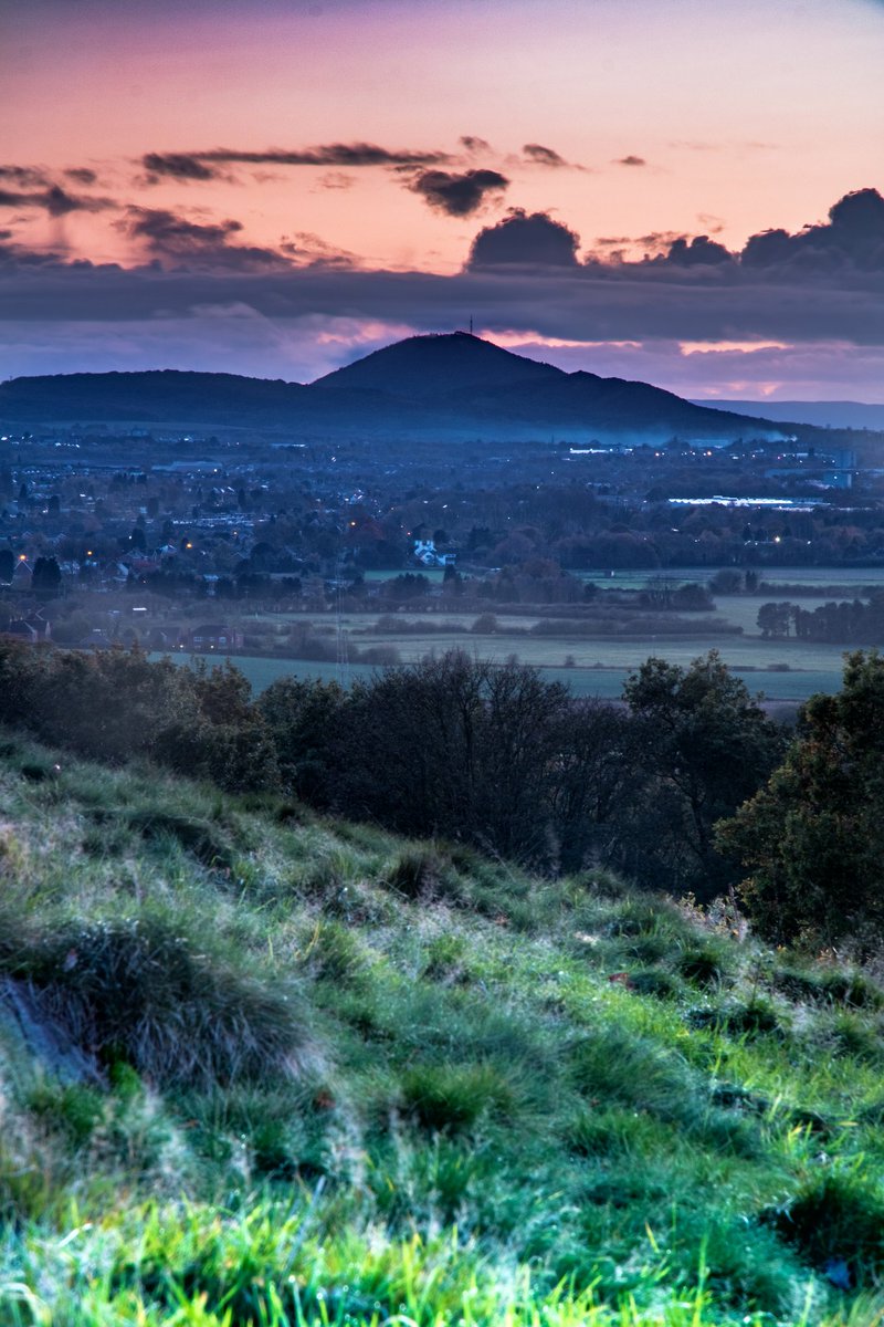 oADLADo's tweet photo. The Moody Wrekin, Shropshire #photography #Shropshire #Landscapes https://t.co/p8f2Ee0zMI