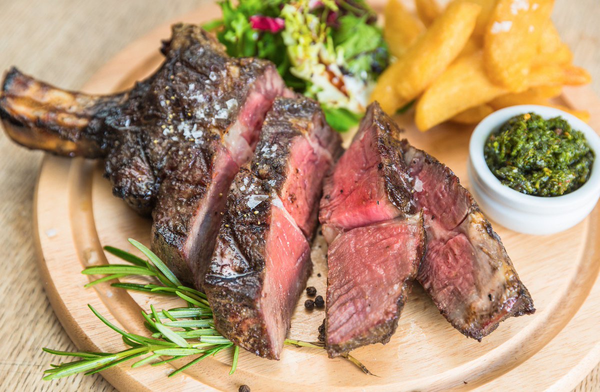 RedPumpInn's tweet photo. A steak experience unrivalled for miles around. Check in at the steakhouse tonight &amp; dine the night away with a glass of red 🍷 https://t.co/C6EihRtmi2