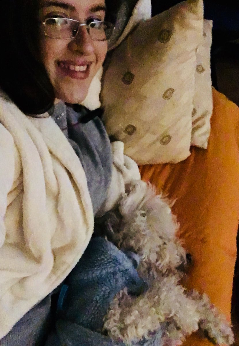 GhitasanArt's tweet photo. Lazy afternoon #harddoglife #ishouldbewritingmythesisbutimcatchinguponmissedepisodesinstead #priorities https://t.co/qVNl5bwhGL