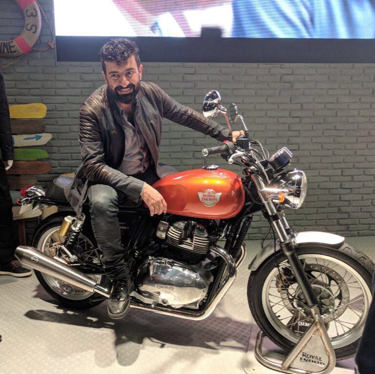7890_raj's tweet photo. #Revolution #ReTwins #650cc #Legends_are_Back #BEAST #Power #Interceptor #GT @sidlal @royalenfield @SarabhaiGroups #MLG1901 #ECIMA #RoyalEnfield #Made_like_a_Gun https://t.co/Lmv2MYYpM8