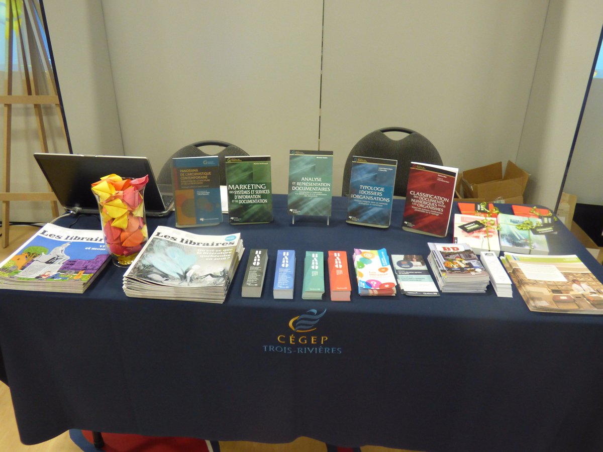 techdoctr's tweet photo. Notre stand bien garni !
#techdoctr #cegeptr #docutr #portesouvertes https://t.co/BRVPhZoQH9