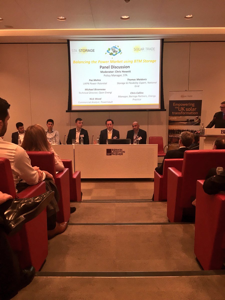 SolarEnergyUK_'s tweet photo. Panelists from @Baringa @nationalgriduk @power_vault @UKPNnews & @openenergi for #stastorage balancing the power market using BTM session https://t.co/7hlwXdhBJF