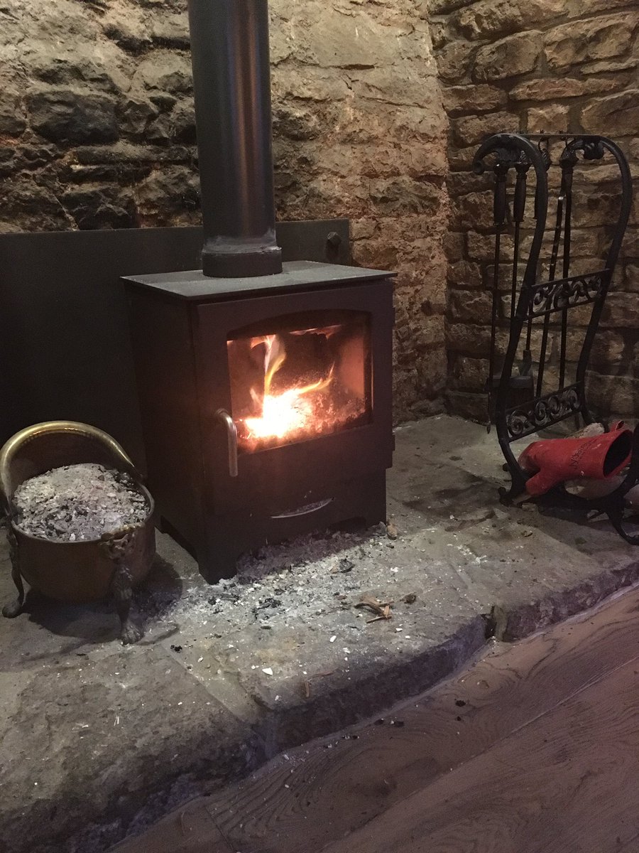 TheSwanTyth's tweet photo. Log burner kind of day today 🔥 with homemade pie or our fabulous homemade sausages. #homemade #cosy #winterwarmer https://t.co/MXKJHBGqhB