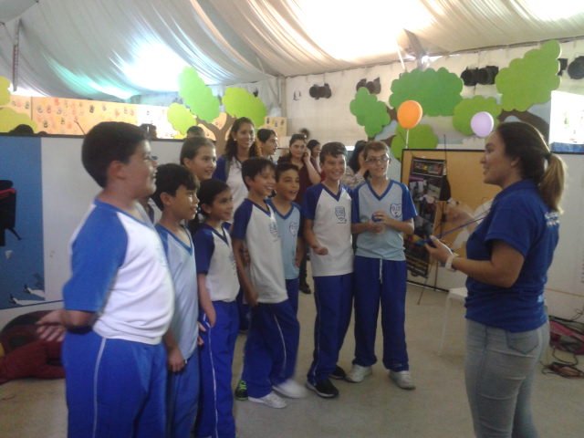 CRAjuanito's tweet photo. Visita d los alumnos d 5to"C"en la FILUC, se divirtieron y disfrutaron d los espacios ofrecidos x el Chamario #FILUC2017 #ParaSeguirLeyendo https://t.co/FUSahPjeBf