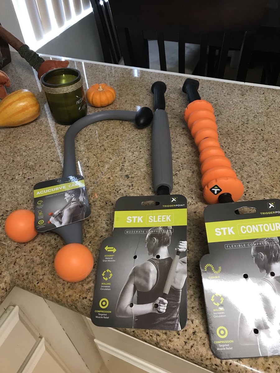 DenverMusicExmr's tweet photo. Coming home from a run during marathon week to find amazing new tools at my door! BestSponsorEver #teamtriggerpoint #howiroll @TPtherapy https://t.co/xc9ApQqZPw