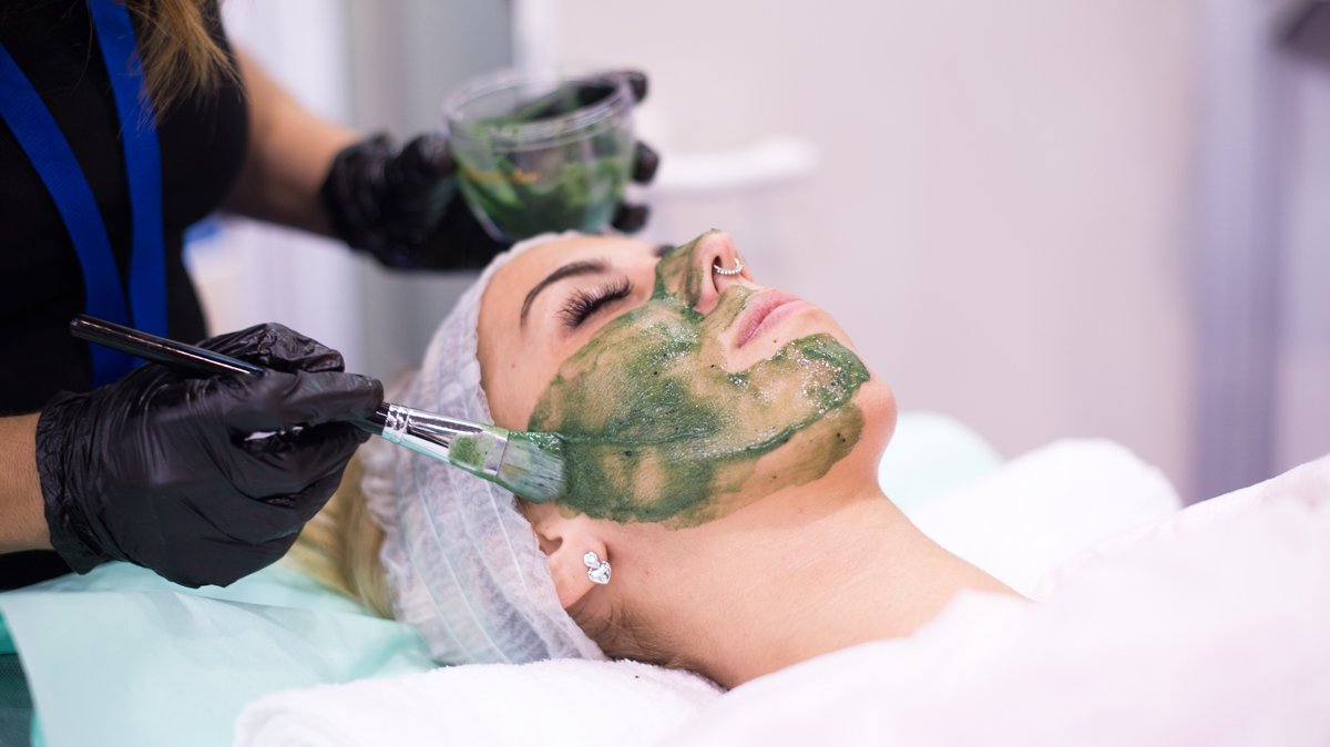 lab_kapyderm's tweet photo. ¡Queremos que brilles! Por eso os animamos a probar nuestro #microlifting @_AmandaGH16_  ya lo ha probado 😉 https://t.co/7qsjojsvH4