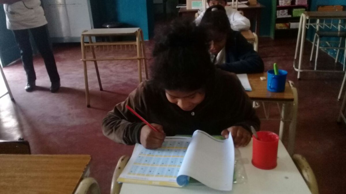 ElizabethScacc1's tweet photo. APRENDER 2017 Salta Hoy 26245 niños de 6to grado y 16345 del ultimo año de secundario seran siendo evaluados. Gracias por participar! https://t.co/frK7EPenMD